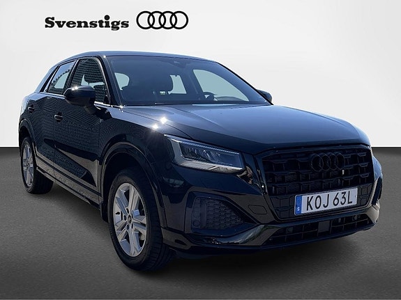 Audi Q2 2 of 5
