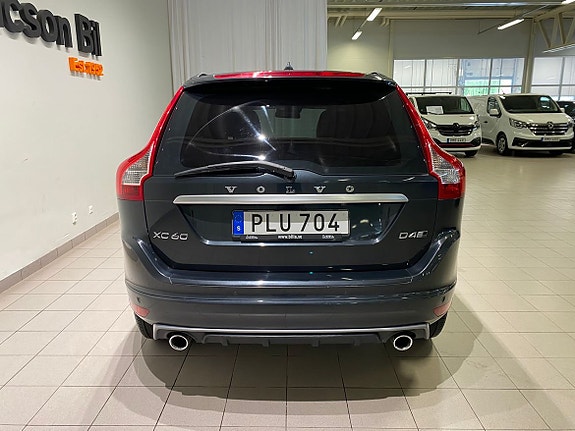 Volvo XC60 4 of 5