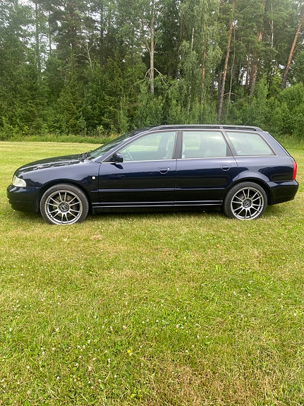 Audi S4 2 of 5
