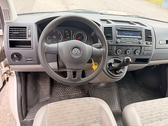 Volkswagen Transporter 19 of 23