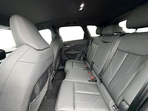 Audi Q3 11 of 14