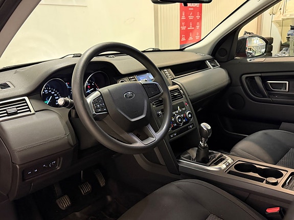Land Rover Discovery Sport 13 of 30