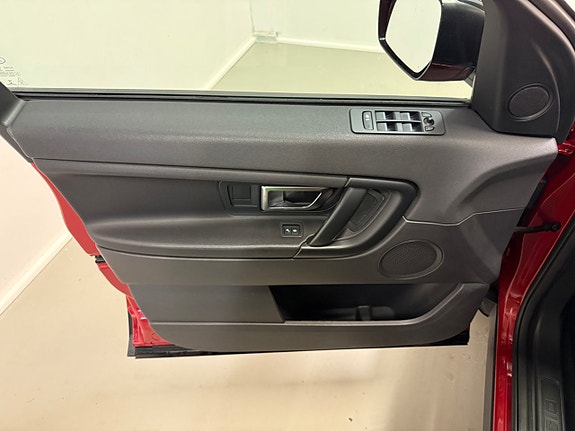 Land Rover Discovery Sport 15 of 30