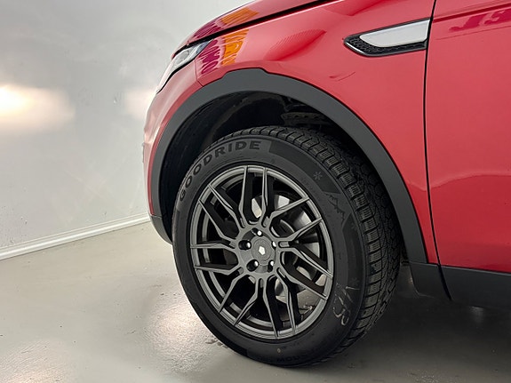 Land Rover Discovery Sport 12 of 30