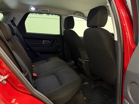Land Rover Discovery Sport 19 of 30