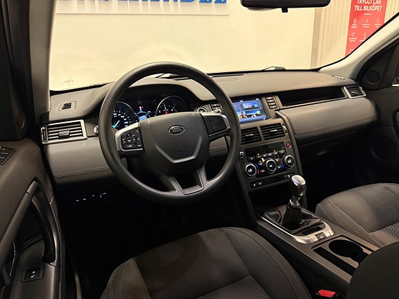 Land Rover Discovery Sport 17 of 30