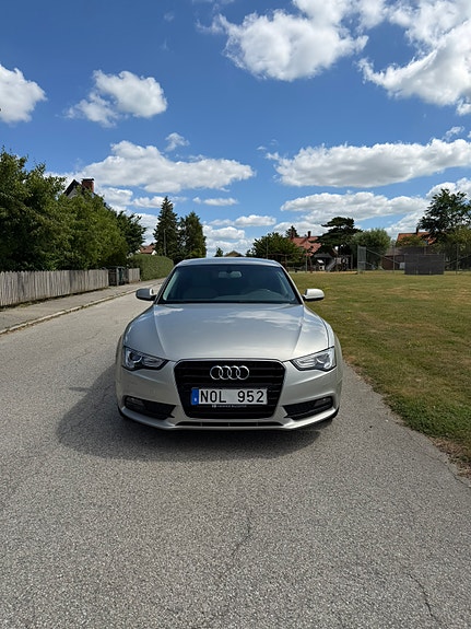 Audi A5 2 of 19