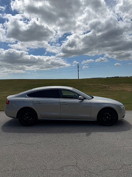 Audi A5 4 of 19