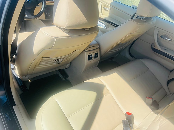 BMW 325i 5 of 5