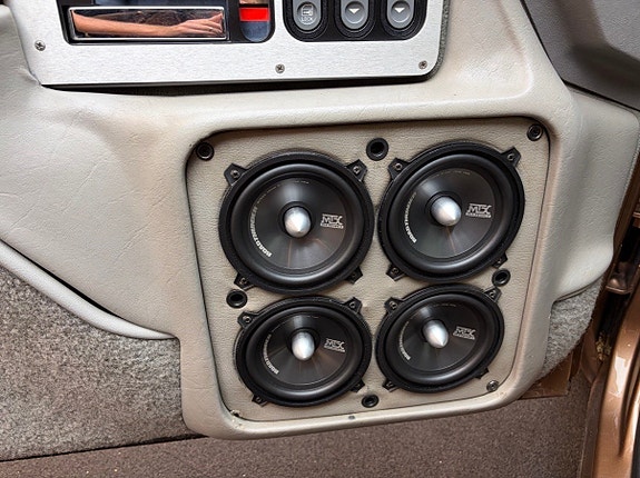 Chevrolet C1500 9 of 9