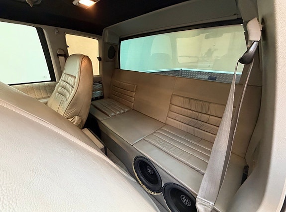 Chevrolet C1500 7 of 9
