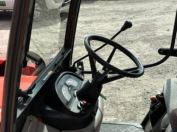 KUBOTA BX2350 4 of 5