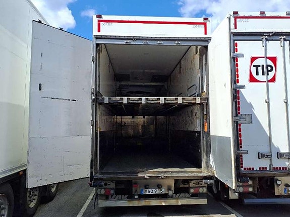 VAK OY Trailer Reefer Drawbar Straight 3 of 4