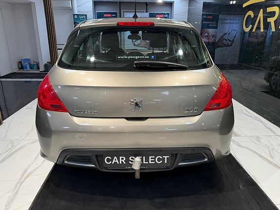 Peugeot 308 4 of 24