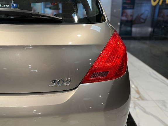 Peugeot 308 22 of 24