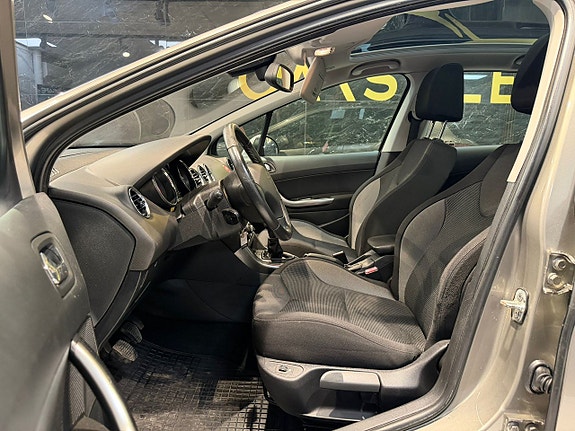 Peugeot 308 11 of 24