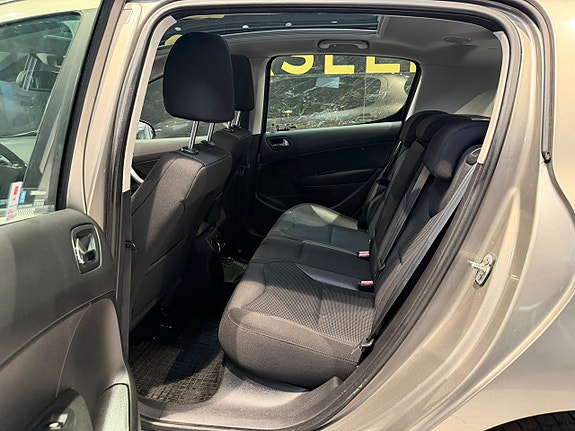 Peugeot 308 13 of 24