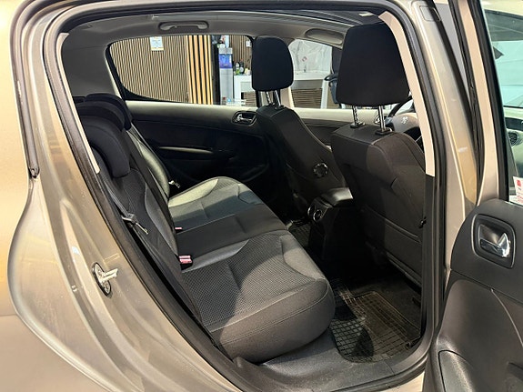 Peugeot 308 14 of 24