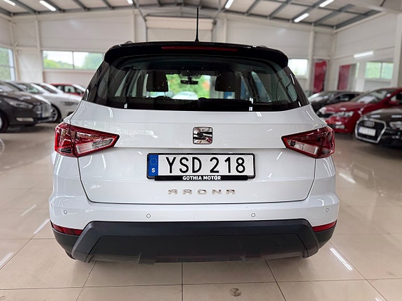 Seat Arona 5 of 13