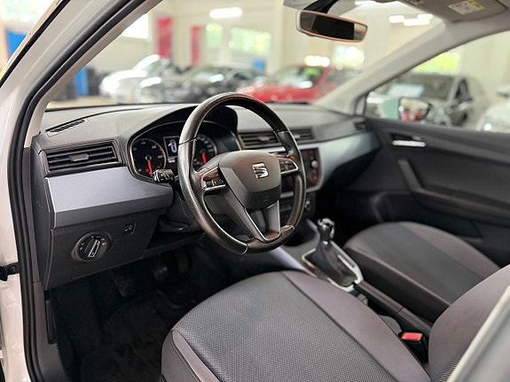 Seat Arona 7 of 13