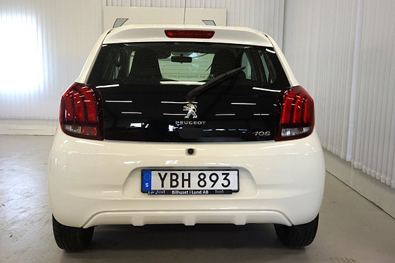 Peugeot 108 3 of 5
