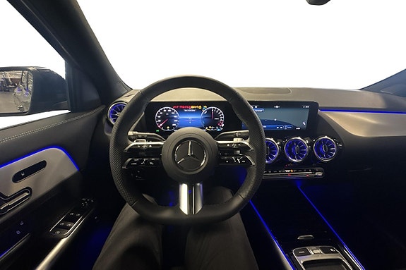Mercedes-Benz GLA250 e 9 of 19