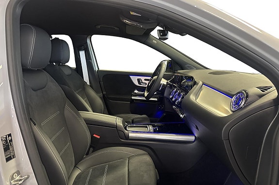 Mercedes-Benz GLA250 e 10 of 19