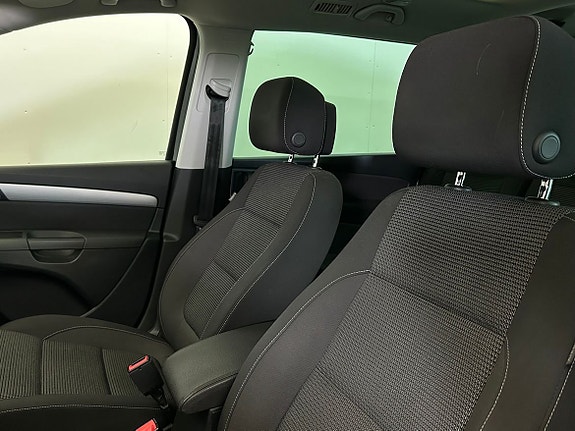 Volkswagen Sharan 6 of 16