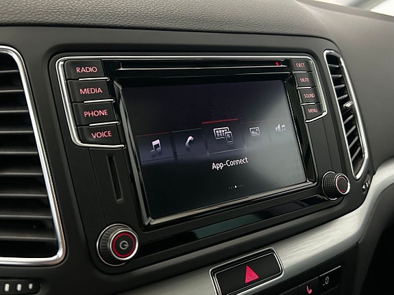 Volkswagen Sharan 13 of 16