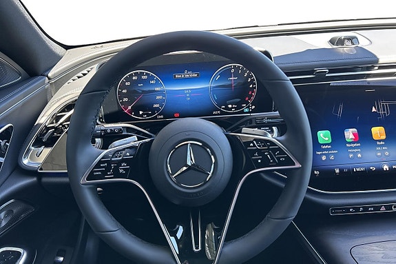 Mercedes-Benz E300 de 7 of 12