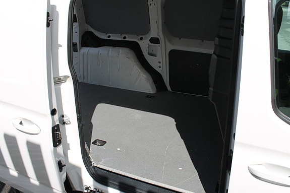 Volkswagen Caddy Maxi 6 of 10
