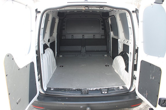 Volkswagen Caddy Maxi 6 of 11