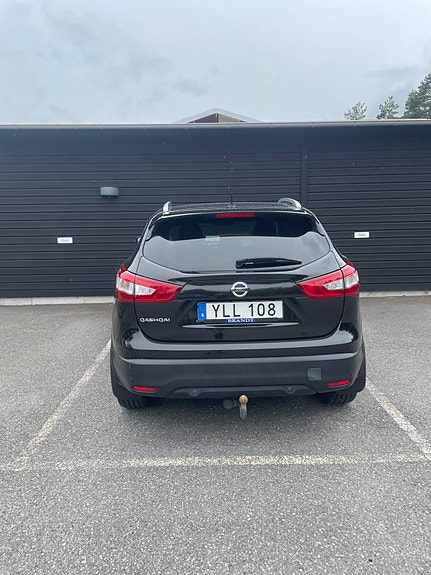 Nissan Qashqai 2 of 5