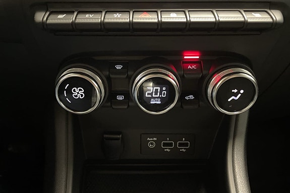 Renault Captur 18 of 18