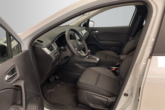 Renault Captur 10 of 18