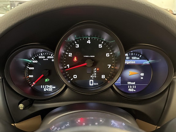 Porsche Macan 21 of 30