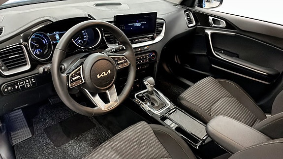 Kia Ceed 8 of 12