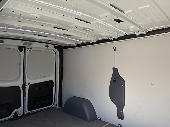 Nissan Primastar 8 of 15