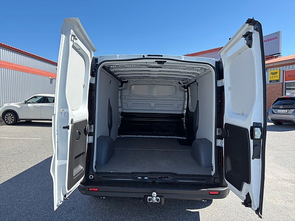 Nissan Primastar 7 of 15
