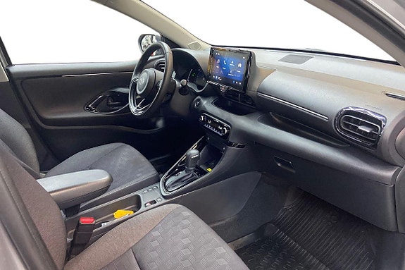 Toyota Yaris 7 of 21