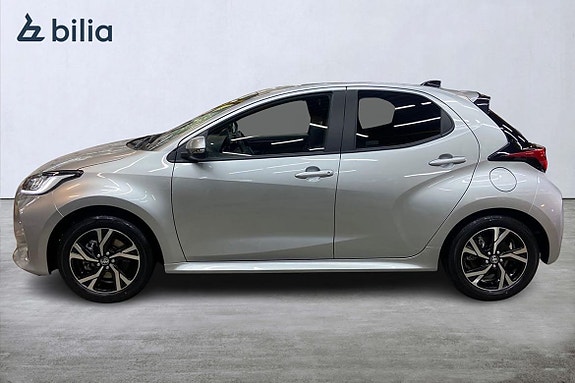 Toyota Yaris 3 of 21