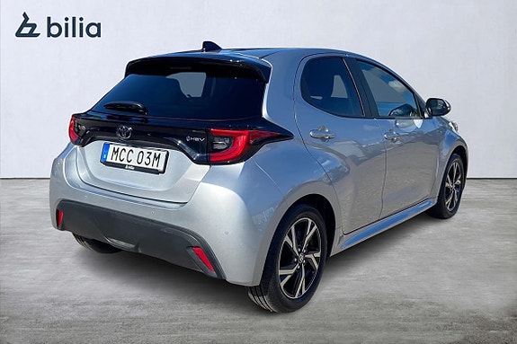 Toyota Yaris 19 of 21