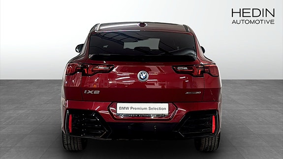 BMW iX2 7 of 12
