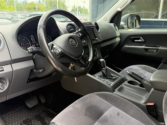Volkswagen Amarok 9 of 16