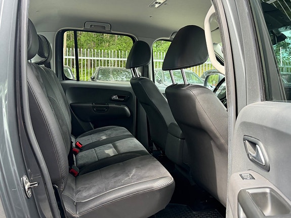 Volkswagen Amarok 12 of 16
