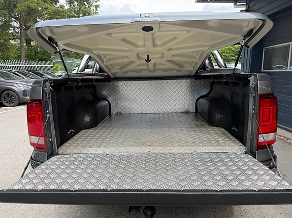 Volkswagen Amarok 15 of 16