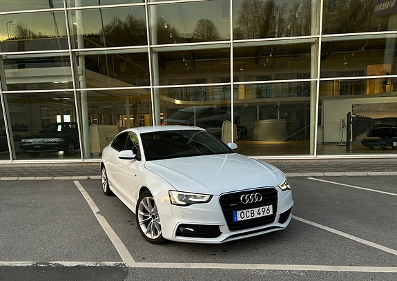 Audi A5 2 of 5