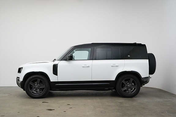 Land Rover Defender 110 3 of 5