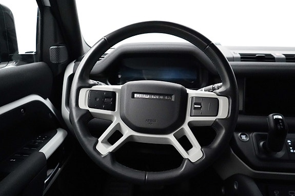 Land Rover Defender 110 8 of 23