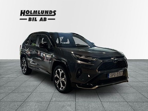 Toyota RAV4 Plug-in Hybrid 19 of 24